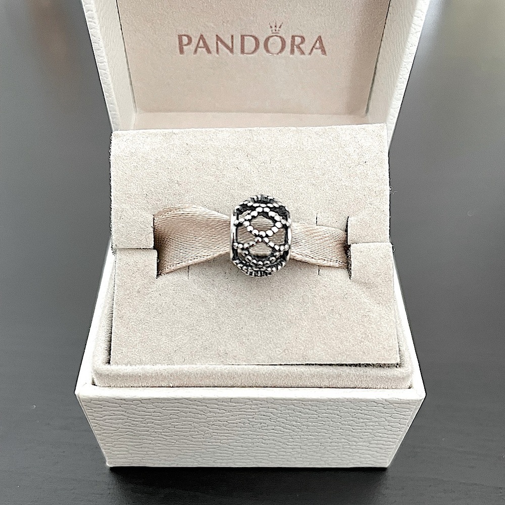 Pandora Wanderlust Charm